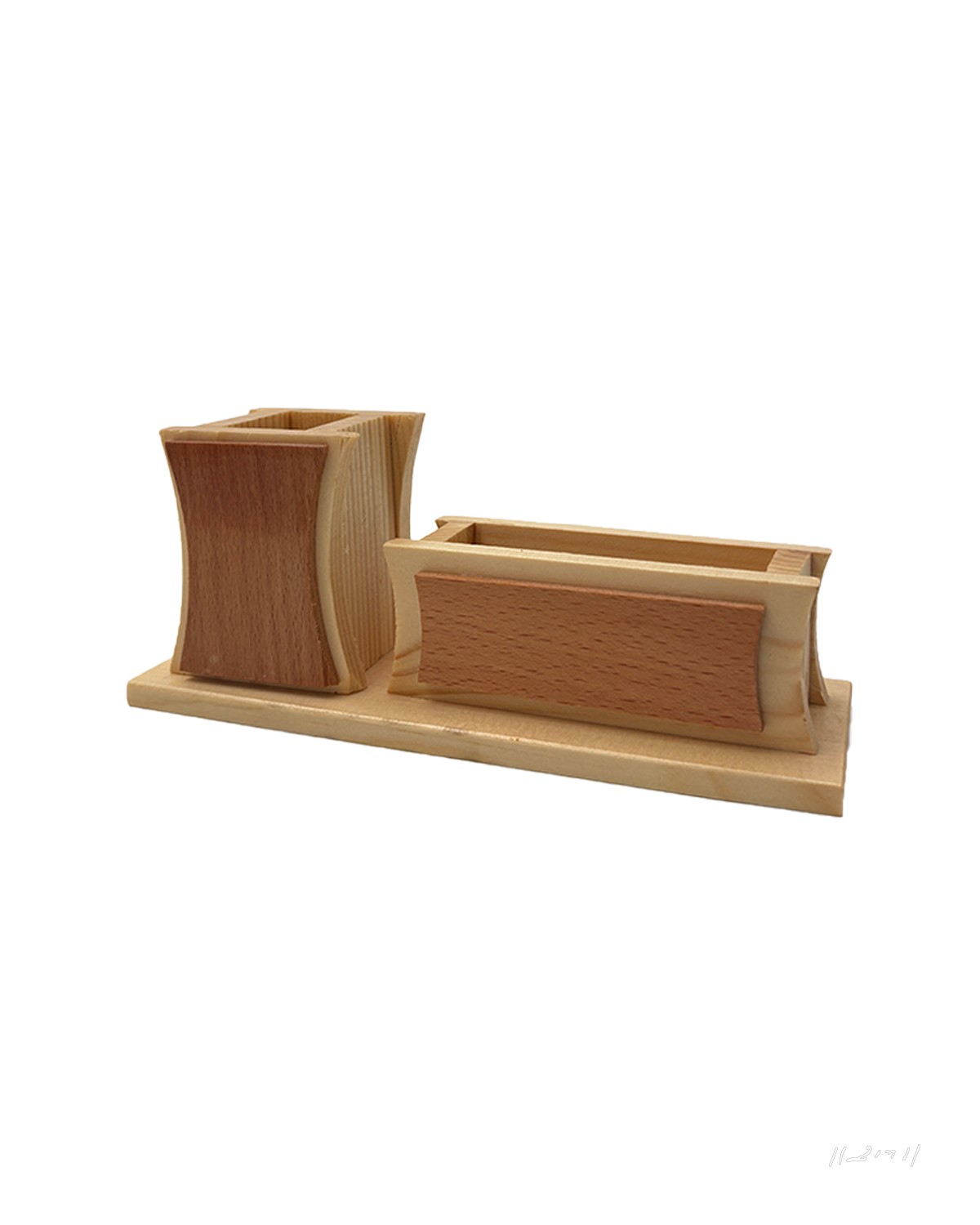 Wooden Designer Pen Stand